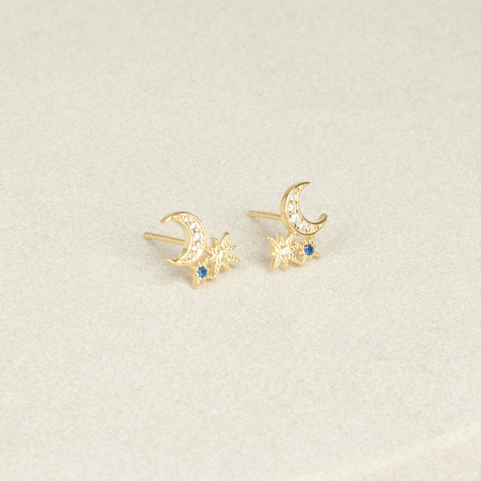 Celestial Splendor: Aeon Constellation Earrings 18K Gold